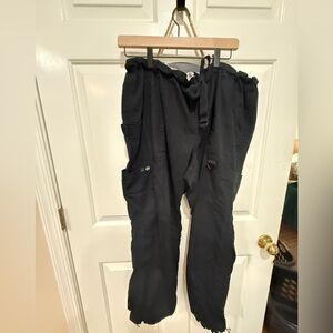 Women’s Koi Lindsey Cargo Scrub pants - 2XL petite